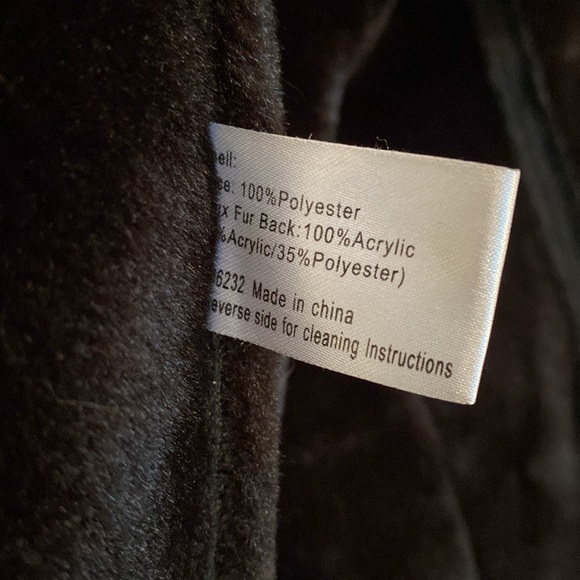 Gallery Black Winter Coat - Picture 8 of 9